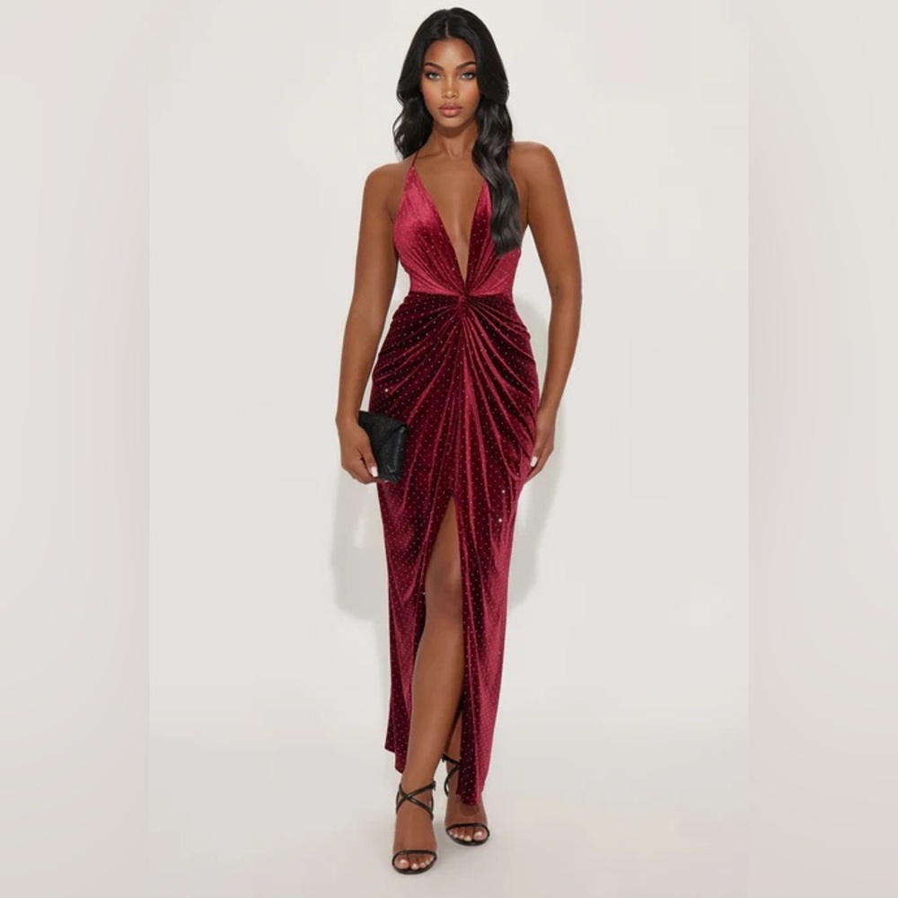 Glamorous Red Holiday Dress